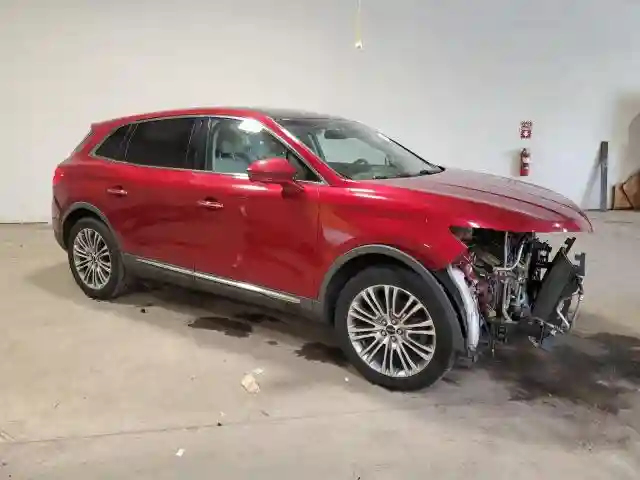 2LMTJ8LR9GBL82430 2016 LINCOLN MKX-3