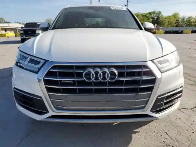 WA1BNAFY4J2230928 2018 AUDI Q5-4