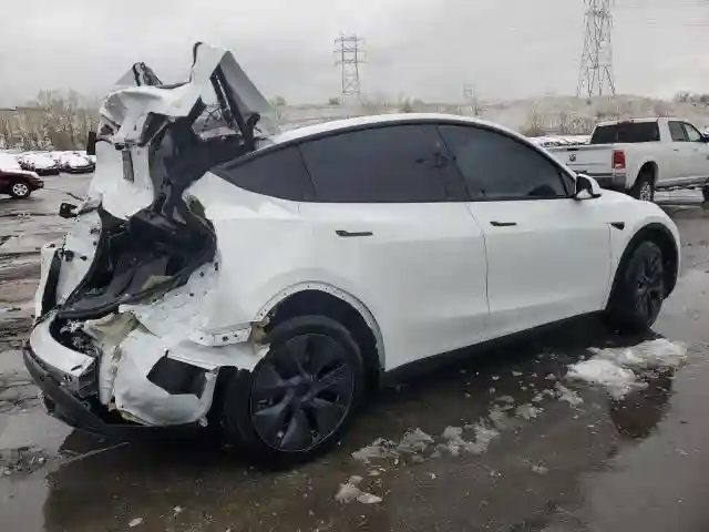 7SAYGDEE2RF160327 2024 TESLA MODEL Y-2