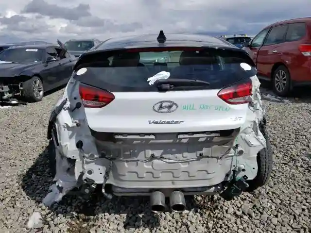 KMHTH6AB0KU015856 2019 HYUNDAI VELOSTER-5