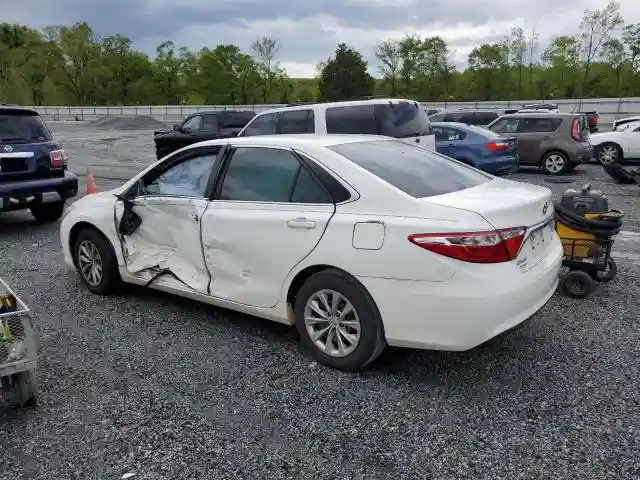4T1BF1FK6HU699303 2017 TOYOTA CAMRY-1