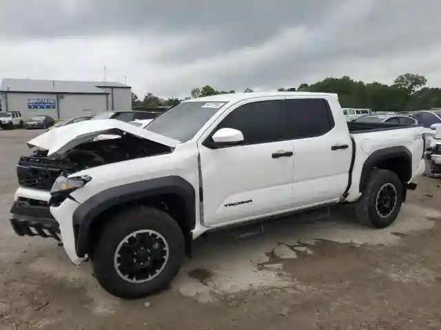 3TYLB5JN8RT041845 2024 TOYOTA TACOMA-0