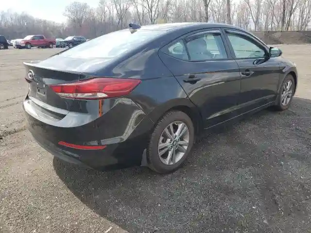 KMHD84LF9JU466033 2018 HYUNDAI ELANTRA-2
