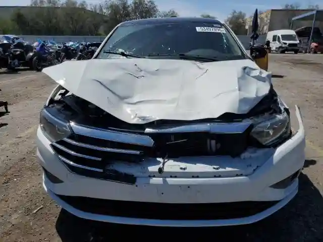 3VWE57BU9KM037335 2019 VOLKSWAGEN JETTA-4