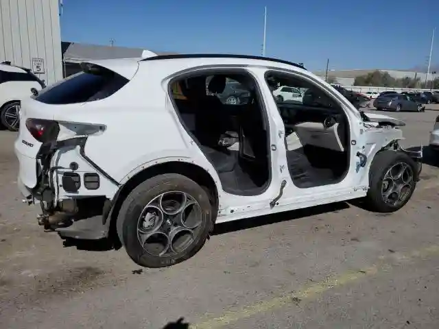 ZASPAJAN3M7C99676 2021 ALFA ROMEO STELVIO-2