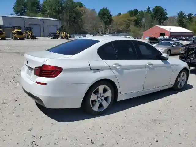 WBA5A7C55FD626127 2015 BMW 5 SERIES-2