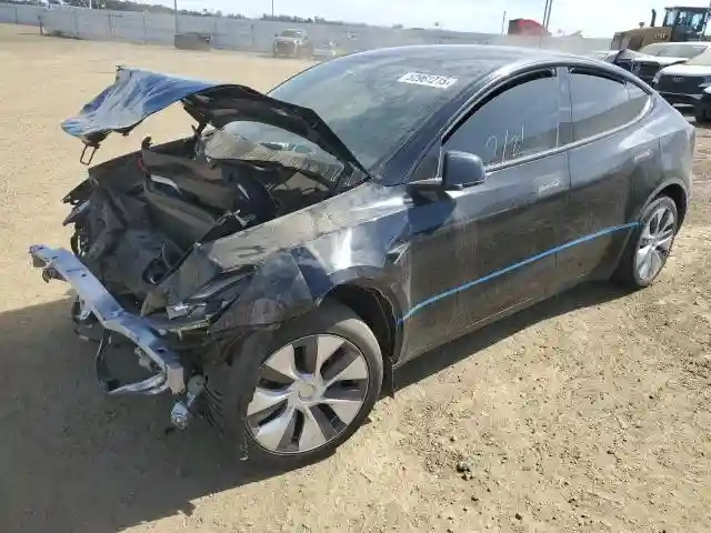 7SAYGDEE6PF910258 2023 TESLA MODEL Y-0