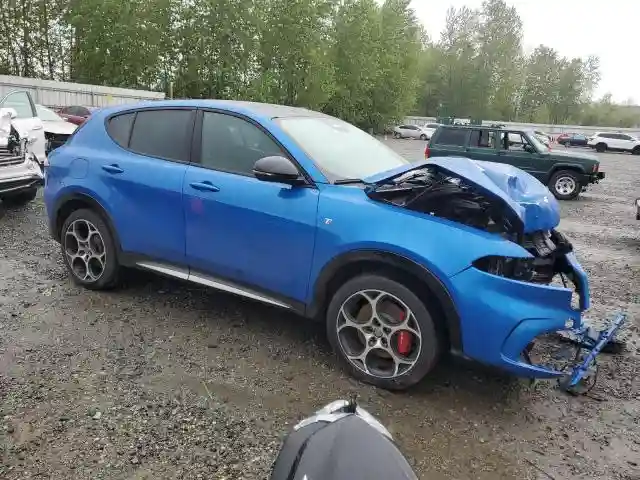 ZASPATCW7R3059088 2024 ALFA ROMEO TONALE TI-3