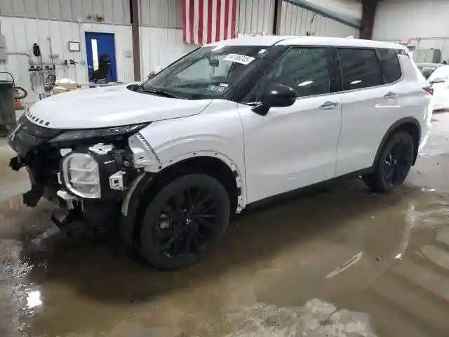JA4J4UA80PZ038557 2023 MITSUBISHI OUTLANDER-0
