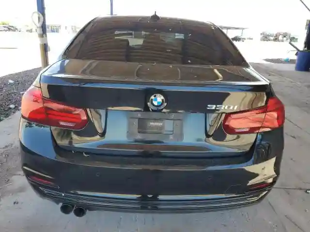 WBA8B9C58JK886340 2018 BMW 3 SERIES-5