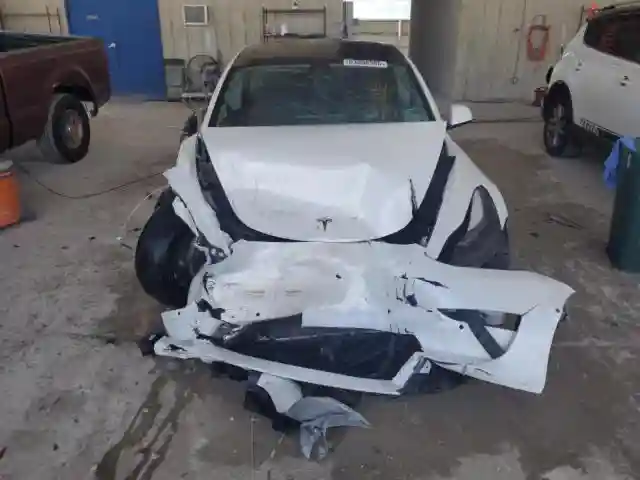 5YJ3E1EB3NF206565 2022 TESLA MODEL 3-4