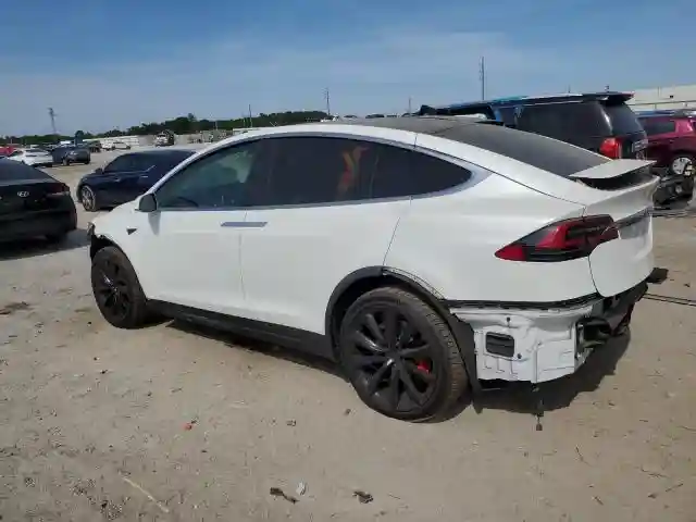 5YJXCDE40KF189634 2019 TESLA MODEL X-1