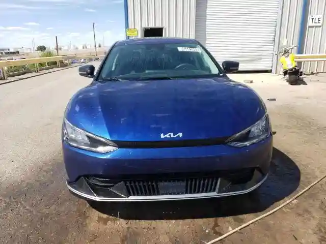 KNDC3DLCXR5159657 2024 KIA EV6 LIGHT-4