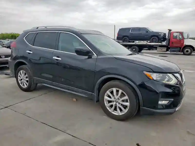 5N1AT2MV7JC748897 2018 NISSAN ROGUE-3