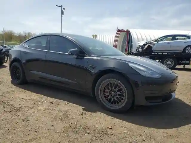 5YJ3E1EB9JF068279 2018 TESLA MODEL 3-3