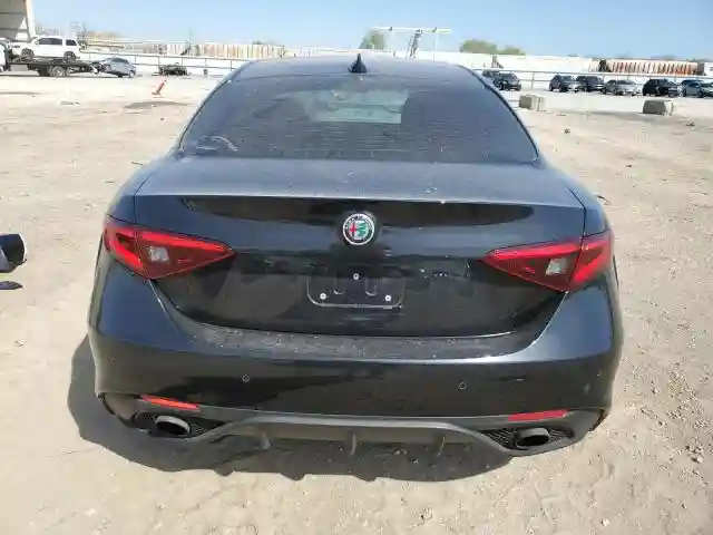 ZARFAEEN8H7538074 2017 ALFA ROMEO GIULIA-5