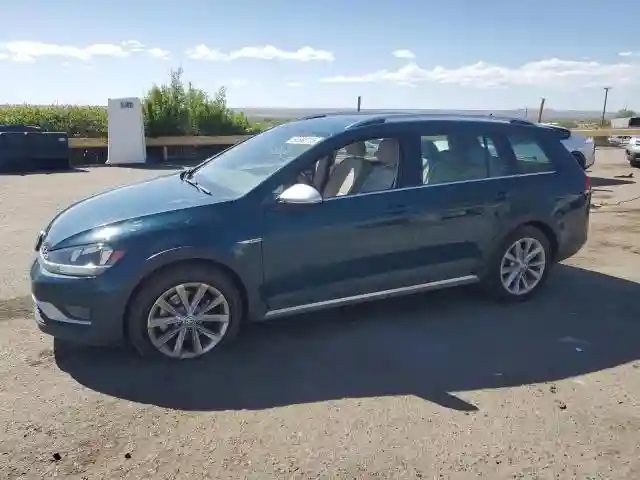 3VWH17AU9JM758196 2018 VOLKSWAGEN GOLF-0
