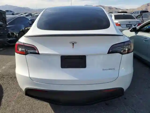 7SAYGDEF4PF871940 2023 TESLA MODEL Y-5