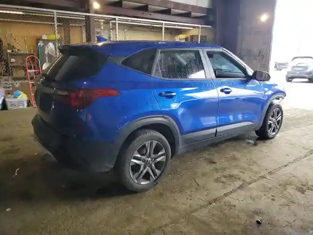 KNDEPCAA1N7288314 2022 KIA SELTOS-2