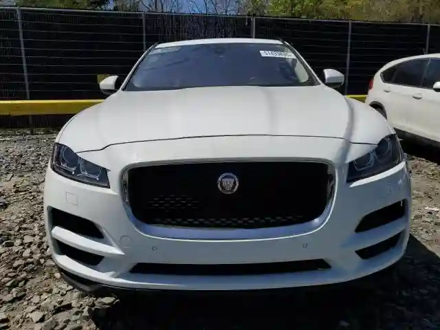 SADCJ2BN2HA084928 2017 JAGUAR F-PACE-4