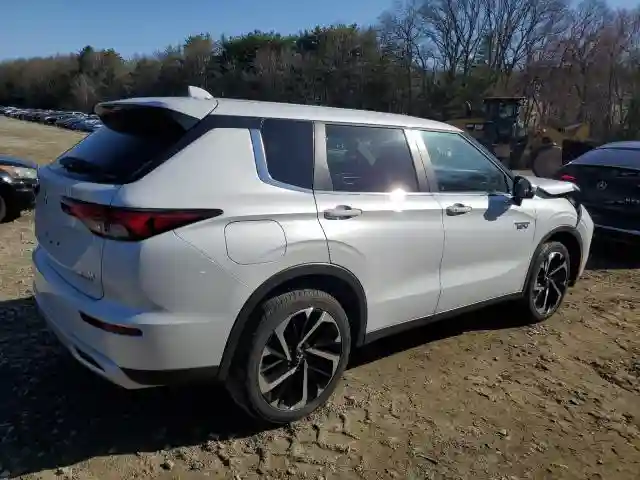 JA4T5VA95RZ064045 2024 MITSUBISHI OUTLANDER-2
