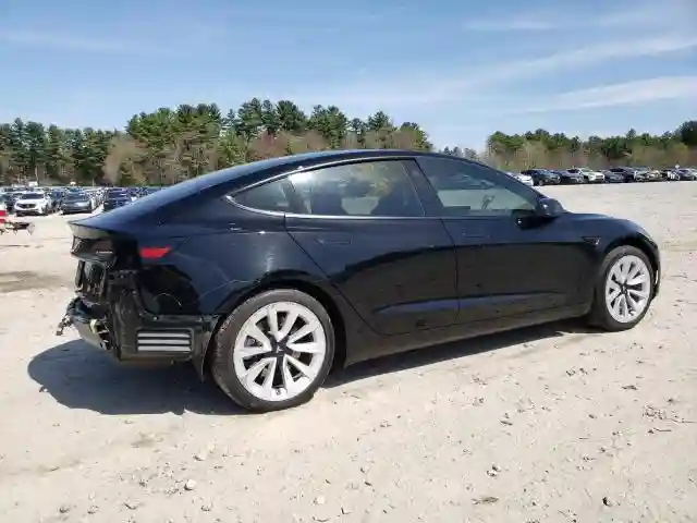 5YJ3E1EA4PF658387 2023 TESLA MODEL 3-2