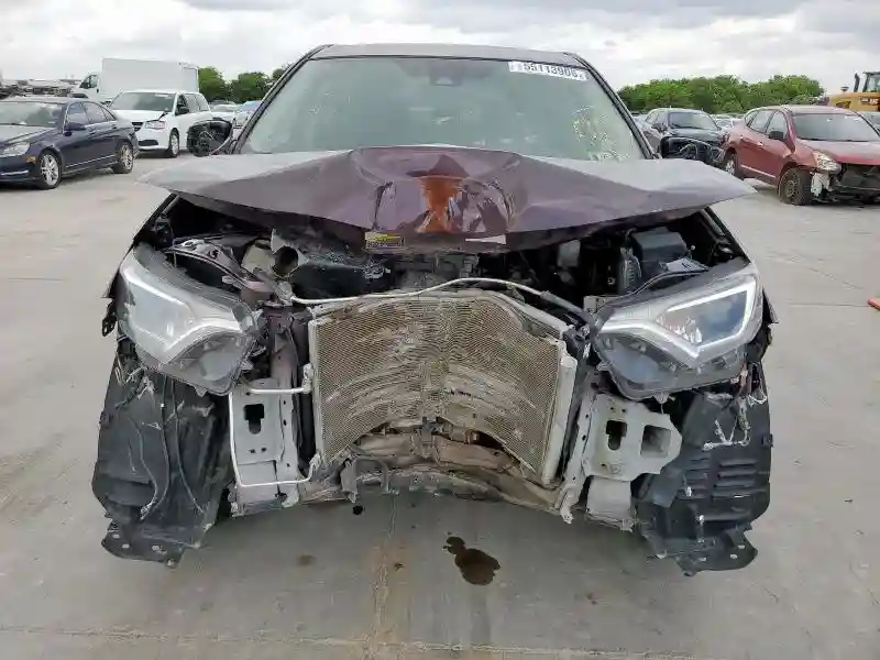 2T3BFREV0JW713641 2018 TOYOTA RAV4-4