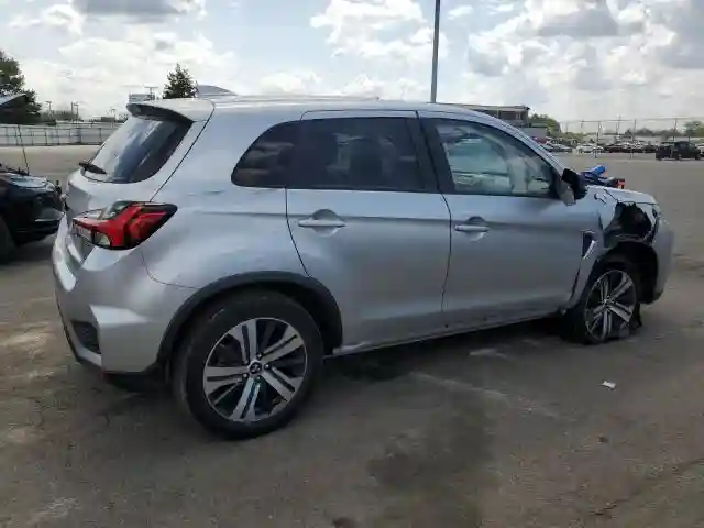 JA4ARUAU2RU014484 2024 MITSUBISHI OUTLANDER-2