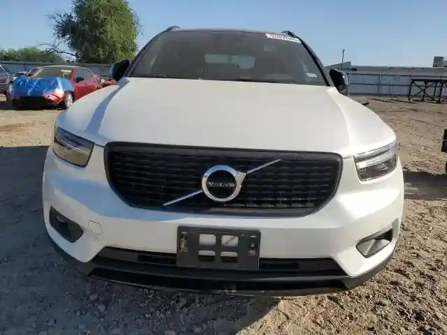 YV4AC2HM4M2470294 2021 VOLVO XC40-4