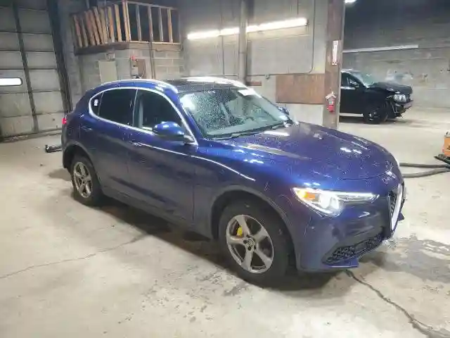 ZASFAKAN0J7C04021 2018 ALFA ROMEO STELVIO-3