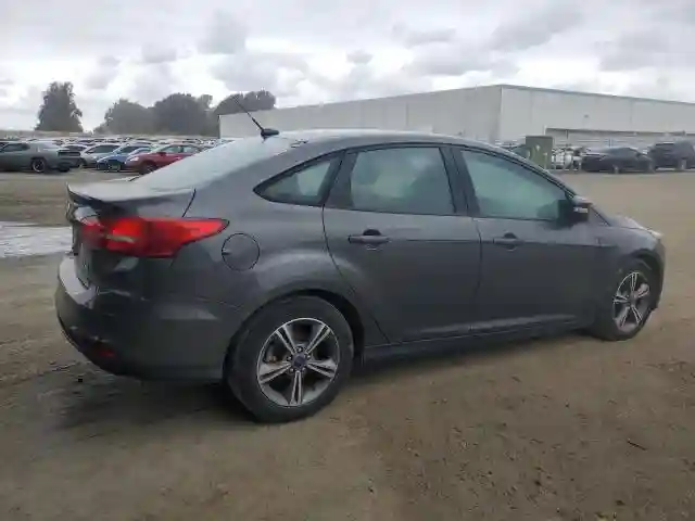 1FADP3FE5HL308654 2017 FORD FOCUS-2