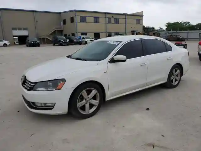 1VWAT7A37FC101716 2015 VOLKSWAGEN PASSAT-0