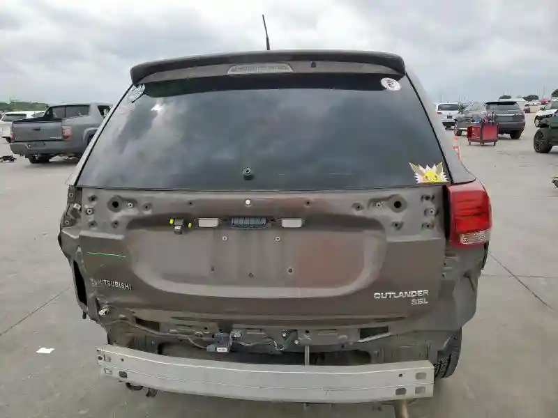 JA4AD3A39GZ021951 2016 MITSUBISHI OUTLANDER-5