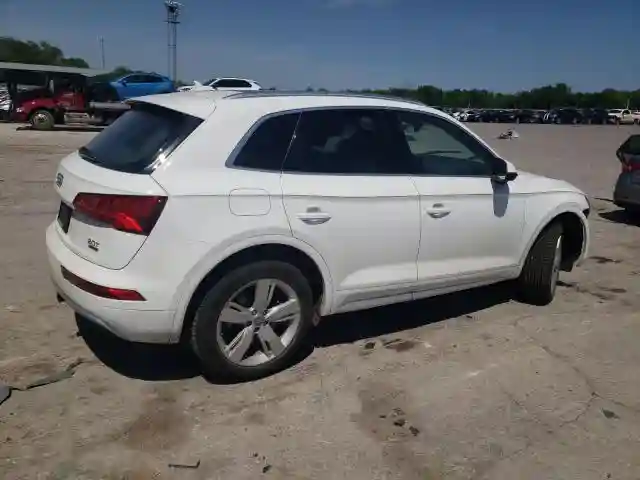 WA1BNAFY8J2232648 2018 AUDI Q5-2