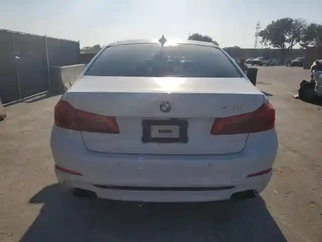 WBAJE5C52KG919676 2019 BMW 5 SERIES-5
