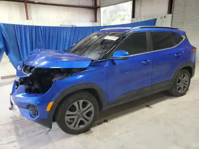KNDEU2AA8P7391753 2023 KIA SELTOS-0