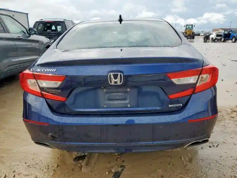 1HGCV1F92JA113648 2018 HONDA ACCORD-5