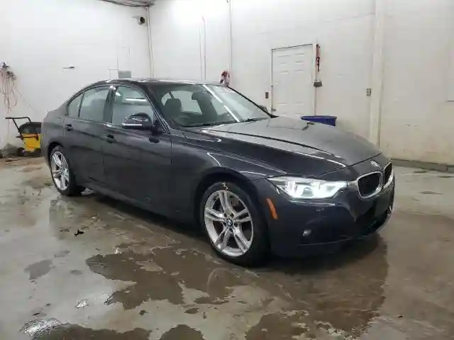 WBA8D9G52JNU67144 2018 BMW 3 SERIES-3