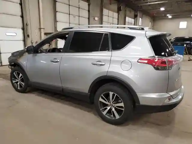 JTMRFREV2JD234942 2018 TOYOTA RAV4-1