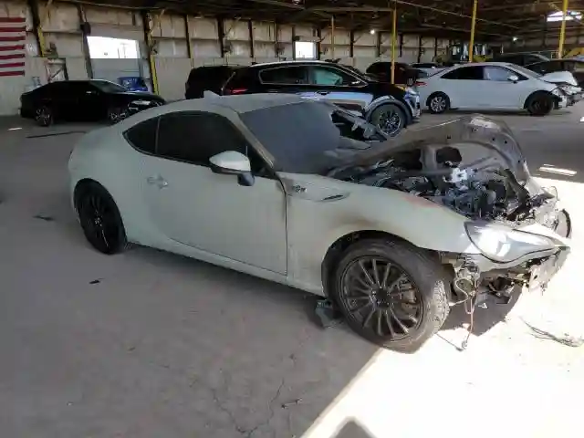 JF1ZNAA17G9706643 2016 TOYOTA SCION-3