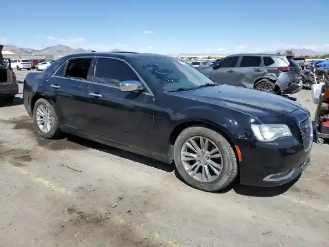 2C3CCAEG8HH580013 2017 CHRYSLER 300-3