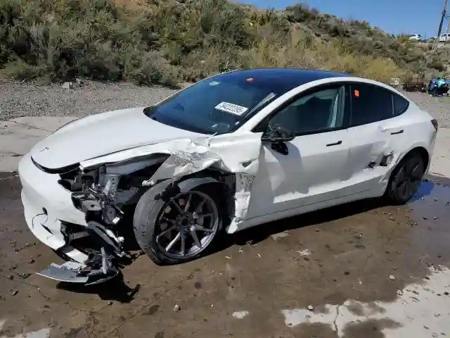 5YJ3E1EA4PF571248 2023 TESLA MODEL 3-0
