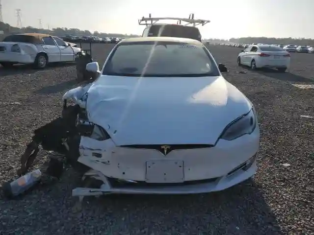 5YJSA1E23KF305194 2019 TESLA MODEL S-4