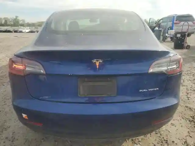 5YJ3E1EB2KF464958 2019 TESLA MODEL 3-5