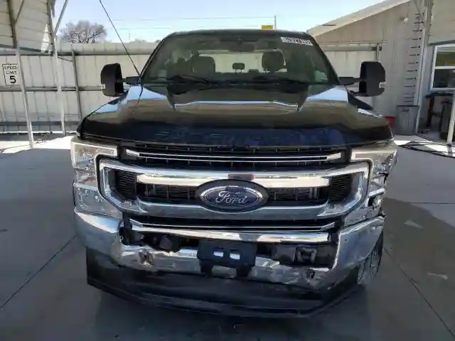 1FT7W2BT7NEF85573 2022 FORD F250-4