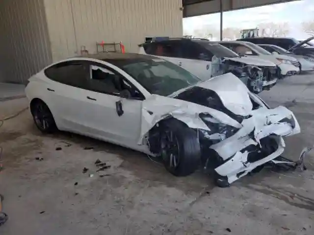 5YJ3E1EB3NF206565 2022 TESLA MODEL 3-3