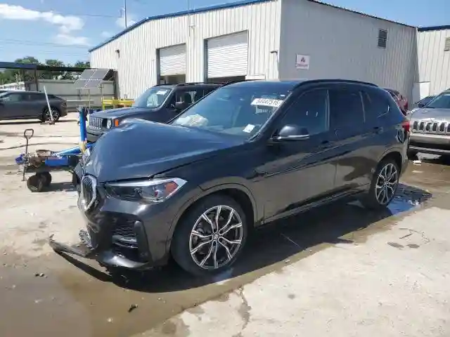 WBXJG7C04M5U03124 2021 BMW X1-0