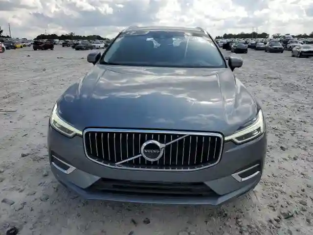 LYVA22RLXKB215043 2019 VOLVO XC60-4