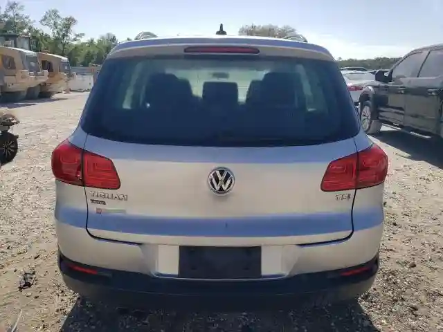 WVGAV7AX4JK002944 2018 VOLKSWAGEN TIGUAN LIM-5