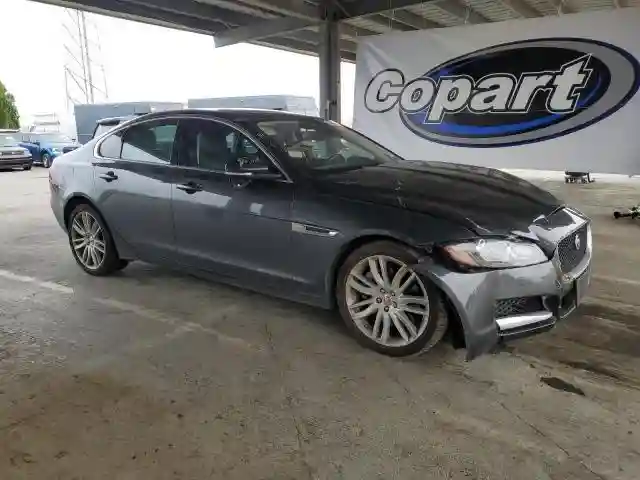 SAJBK4EV4JCY55834 2018 JAGUAR XF-3